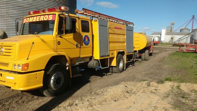 Bomberos Voluntarios Villaguay controlaron incendio en silos con 100 toneladas de soja