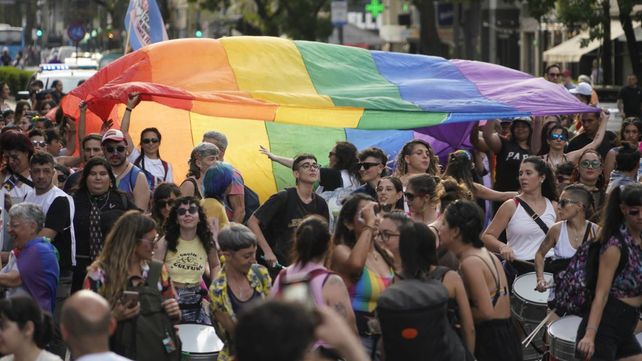 Las calles de Rosario presenciaron la marcha del Orgullo