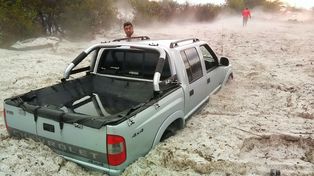 Un temporal de lluvia, viento y granizo azotó Córdoba y causó serios daños