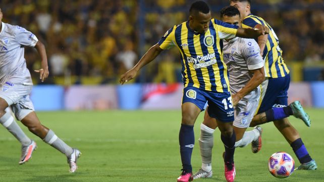 El colombiano Campaz lleva tres partidos con la camiseta de Central, uno ingresando desde el banco y en los otros dos fue titular.
