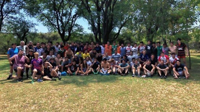 El plantel de Tilcara realizó una concentración en Cerrito de cara el Regional.