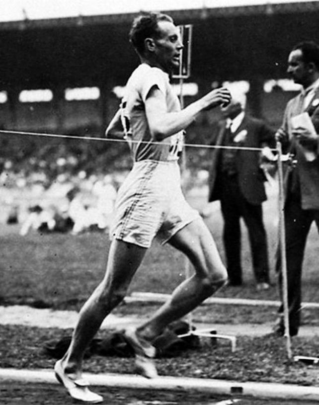 Fred Lorz el primer ganador en el maratón de los Juegos Olímpicos