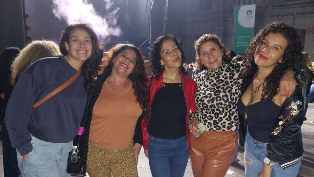 Las hermanas Mendoza Las hermanas Mendoza