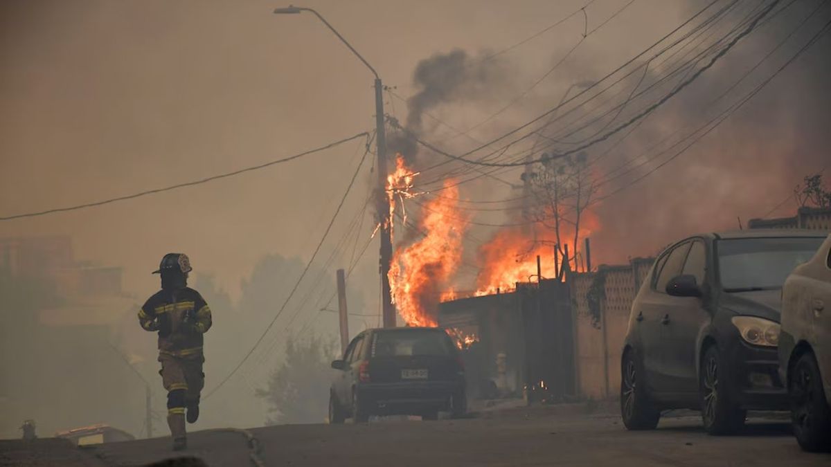 Graves incendios forestales en el sur de Chile: al menos 18 muertos y ...