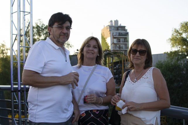 Nello Paladini, Dora Traversoy Carmén Rodríguez