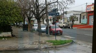 Solución. La intersección de calles Churruarin y Juan Manuel de Rosas con cloacas rebalsadas&nbsp;
