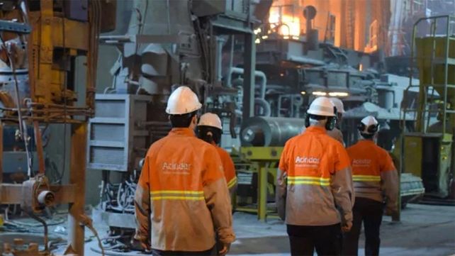 La planta de Acindar de Villa Constitución sufre el impacto por la recesión económica.