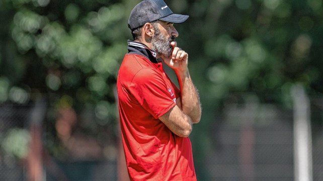 Juan Manuel Azconzábal es el nuevo DT de Gimnasia y Tiro.