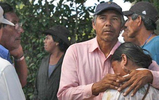 Tragedia y Dolor. El líder qom Félix Díaz (en el centro) es tío de Daniel Asijak