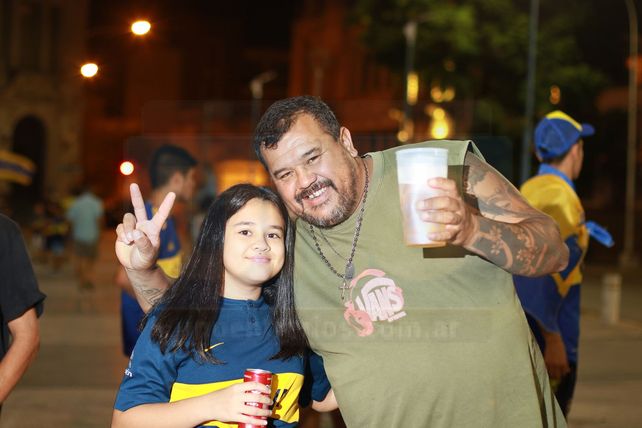Superliga: hinchas de Boca coparon la plaza tras un nuevo título