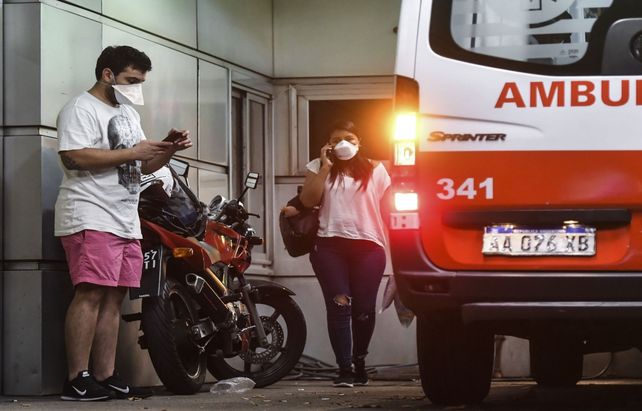 Covid-19. Dos casos son de la ciudad de Buenos Aires y uno de provincia.