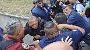 Berni debió ser trasladado al Hospital luego de la agresión sufrida por parte de colectiveros que se manifestaron por el asesinato de un compañero.