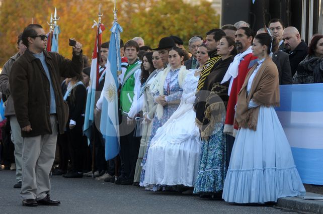 La ciudad vivió los actos por un nuevo aniversario de la Revolución de Mayo