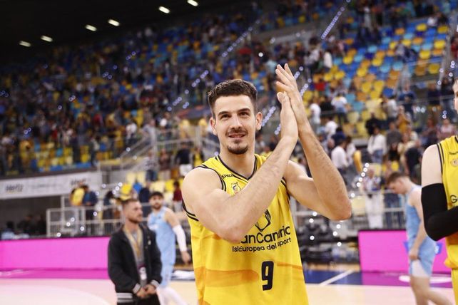 Nicolás Brussino
