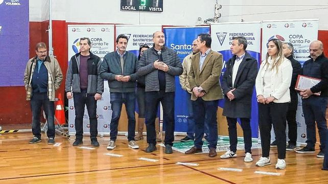El Gobernador Perotti respaldó la disputa de la 3ª edición de la Copa Santa Fe de Vóleibol.