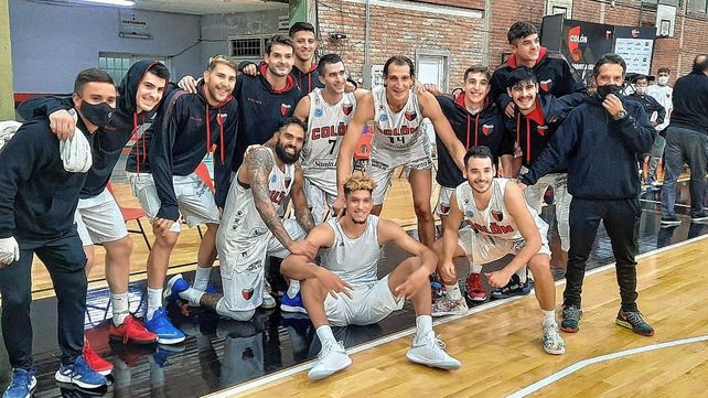 Colón le ganó a Salta Basket y consiguió el primer triunfo en el Roque Otrino por la Liga Argentina.&nbsp;