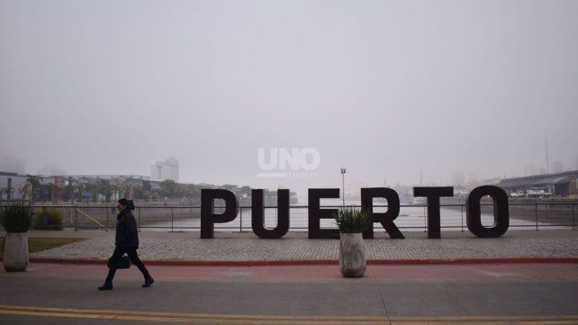 niebla en la ciudad de Santa Fe