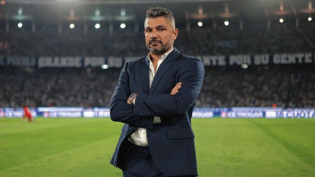 Javier Gandolfi dejó de ser el DT de Talleres.