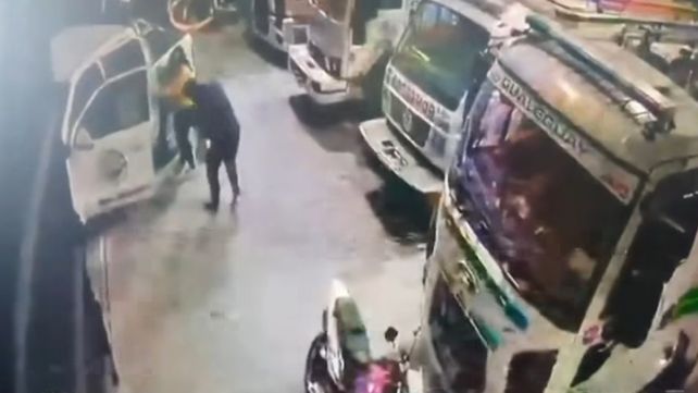 Gualeguay: bomberos salvaron a un bebé que se estaba asfixiando