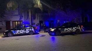 Cuento del tío en Santa Fe: les robaron casi un millón de dólares a dos jubilados