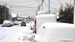 Una intensa nevada en Ushuaia revitaliza su temporada turística