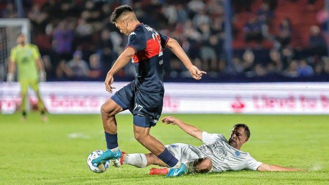 Tigre empató con Belgrano y se clasificó a los playoffs. Tigre empató con Belgrano y se clasificó a los playoffs.