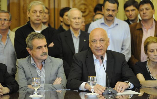 Bonfatti remarcó que seguirá combatiendo el narcotráfico flanqueado por el ministro de Defensa