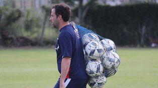 El DT Pumpido decidirá entre Gamba o Vadalá