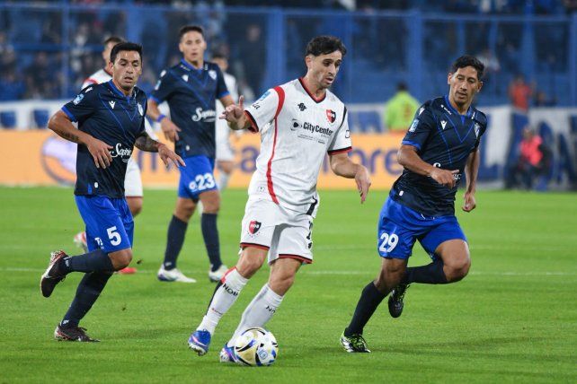 Vélez fue local ante la Lepra.
