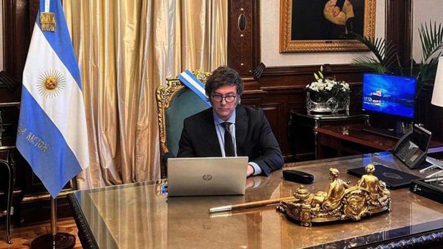 Milei ya grabó la cadena nacional sobre el megadecreto de reformas económicas y desregulaciones