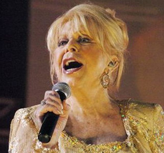Estela Raval