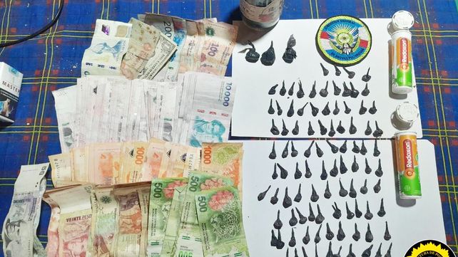 El procedimiento permitió desarticular un punto activo de nacromenudeo en Larroque. Secuestran cocaína y hay un detenido&nbsp;