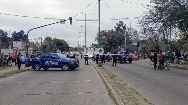 Mataron a tiros a un joven a plena luz del día y a metros del operativo policial por el partido entre Unión y Rosario Central.