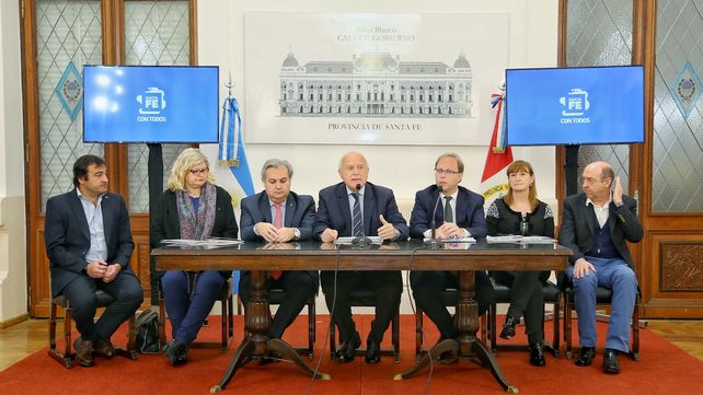 Lifschitz: Que el gobierno nacional se haga cargo de la crisis económica y social que generó