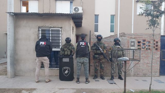 El aprehendido es L. A. E.