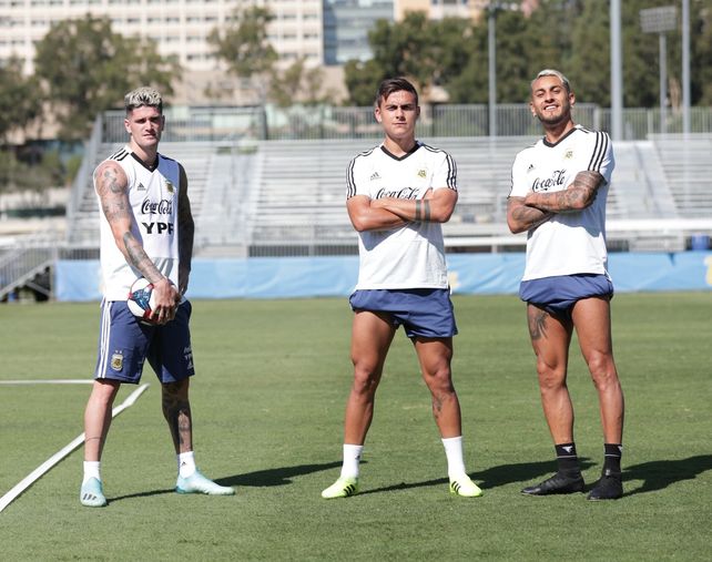 La Selección, en San Antonio con dos jugadores menos