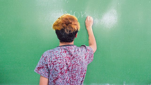 Los docentes y asistentes escolares que no se adhirieron deberán realizar el trámite