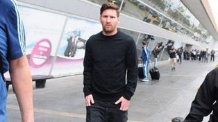 Messi abandonó la concentración argentina y regresa a Barcelona