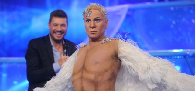 Freddy Villarreal rememoró a Flavio Mendoza en el aquadance