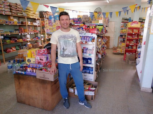 Ariel Segalla jug&oacute; en Col&oacute;n la Copa Conmebol 1997 y hoy tiene un negocio mayorista.