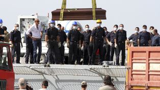 Italia anuncia una amplia operación aeronaval para evitar más tragedias