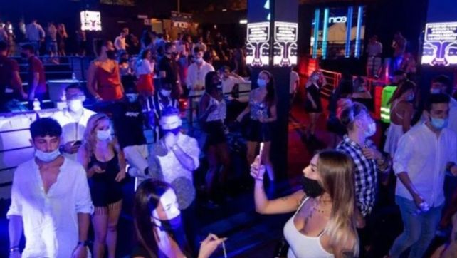 El baile burbuja tendrá esta noche su prueba piloto en Rosario