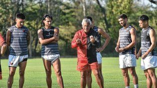 Este martes por la mañana, el plantel de Colón retomó las prácticas en el predio 4 de junio.