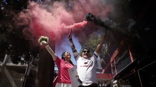 Casamiento colosal. Cuatro parejas dieron el sí en el Coloso Marcelo Bielsa.