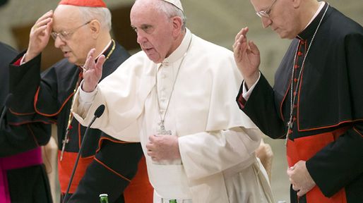 El sínodo llama a crear una Iglesia que integre a divorciados y gays