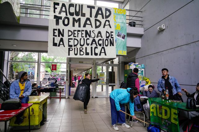 Instituciones de la Siberia y otros espacios de la UNR fueron escenarios de una toma en 2025.