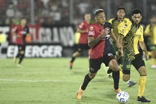 Luciano Herrera fue presentado a la mañana por Newell's y horas más tarde debutó ante Aldosivi.