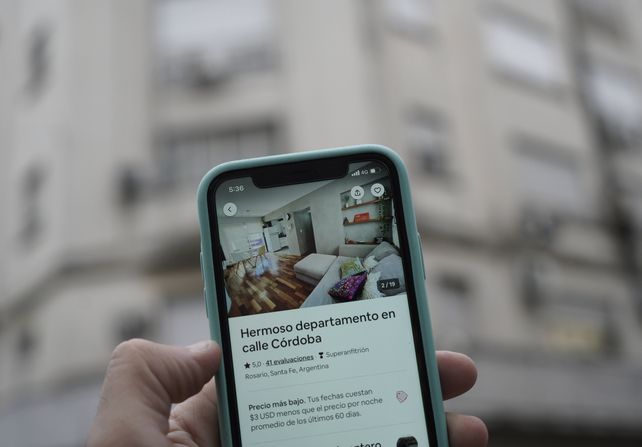 En baja. La demanda de alquiler de propiedades en Rosario por medio de aplicaciones viene evidenciando una tendencia a la baja.