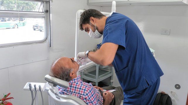 hay-que-visitar-al-odontologo-cada-seis-mesesjpg