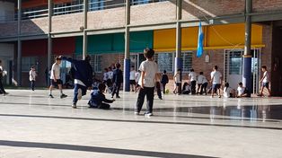 Como es el colegio Tesla: la escuela sostenida por una fundación que tiene como embajadora a Antonela Rocuzzo